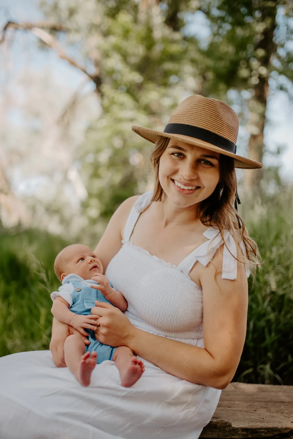 McCall Conkling holding her son Camden